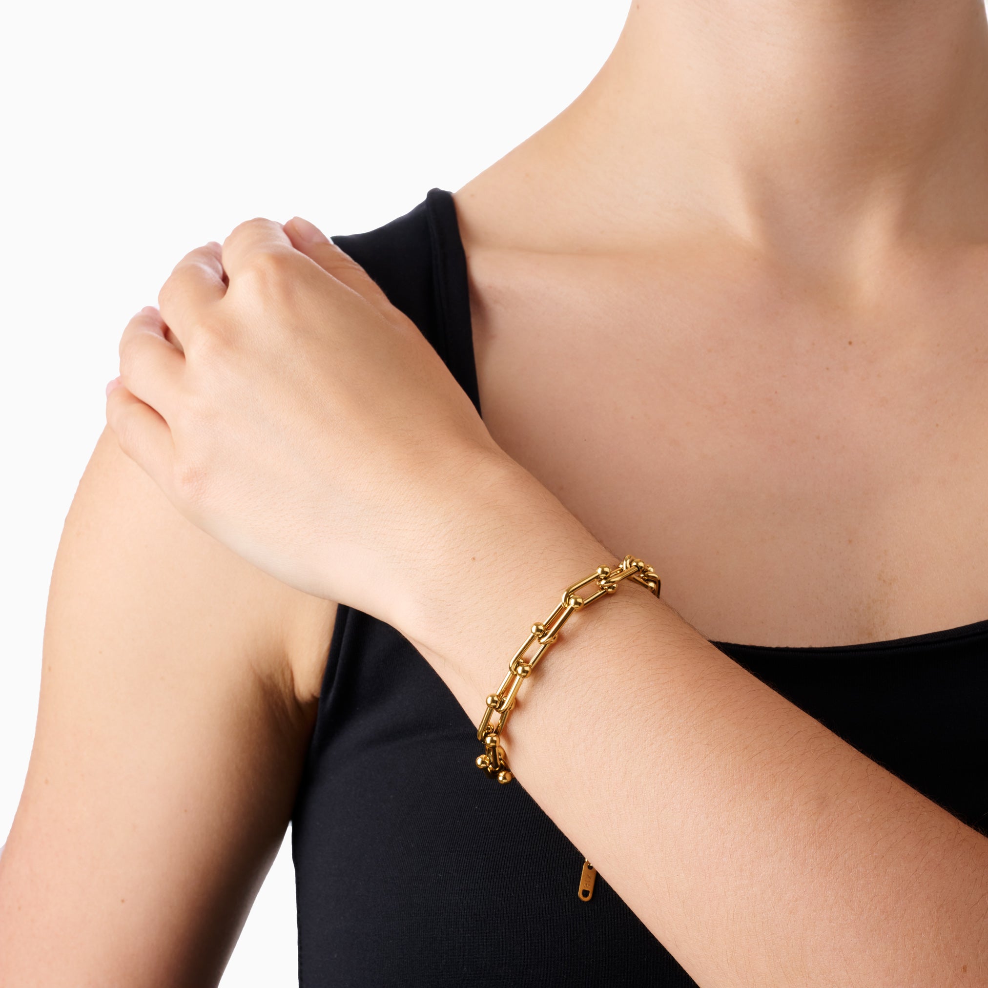 STATEMENT LINK BRACELET