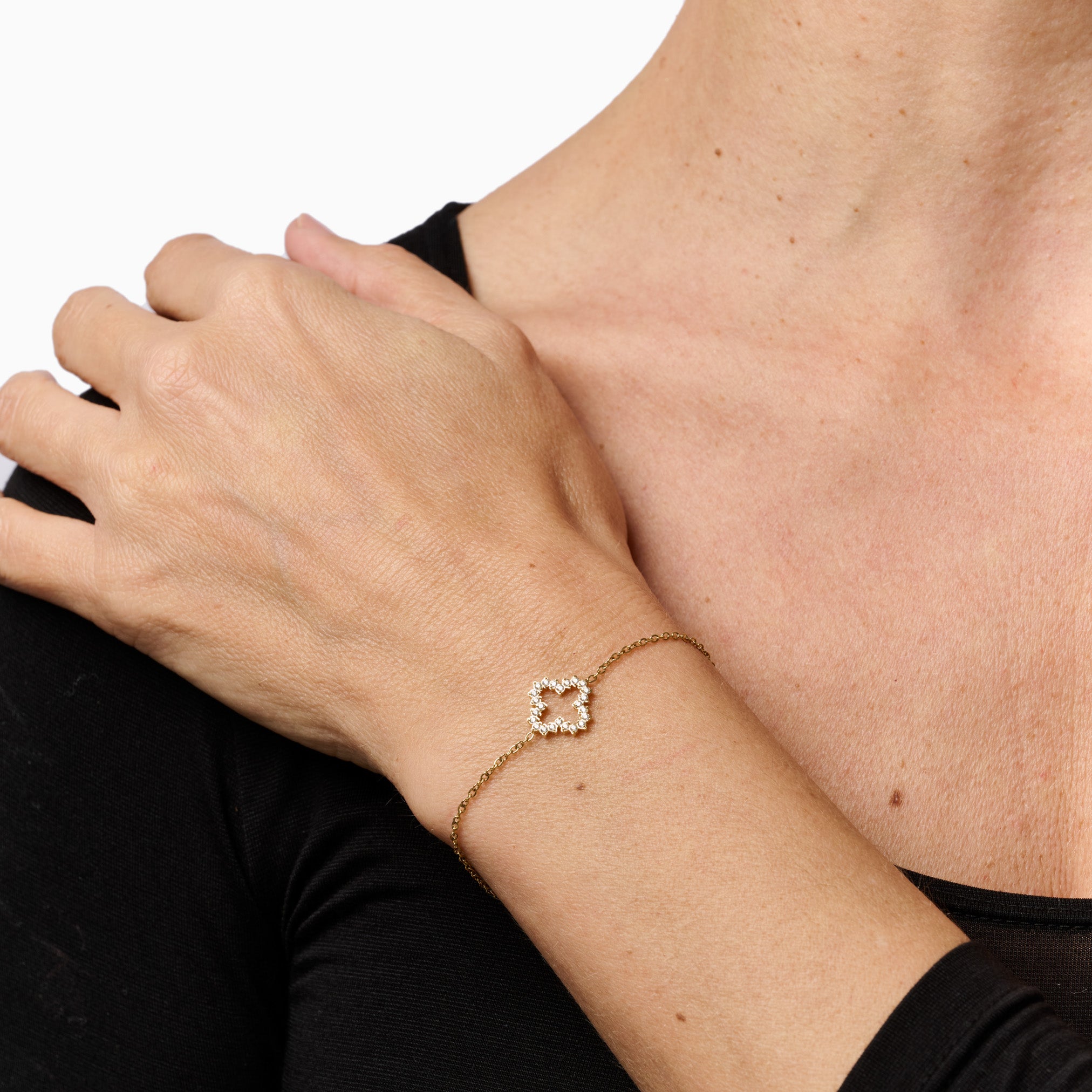 CLUSTER CLOVER BRACELET